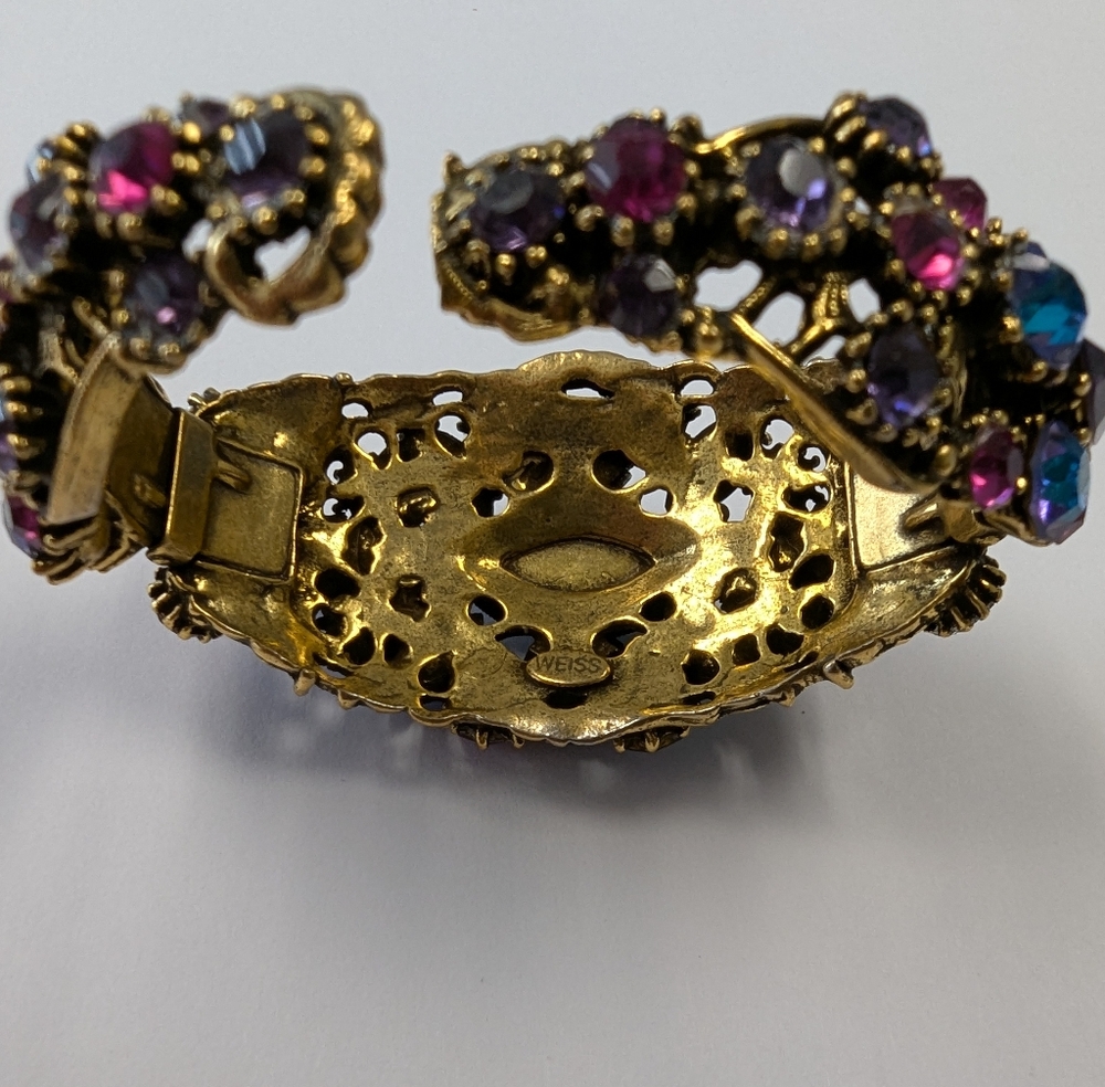 EVC SIGNED WEISS GOLD TONE CRYSTAL RHINESTONES & FX PEARLS HINGE BRACELET & EARR - Picture 6 of 14